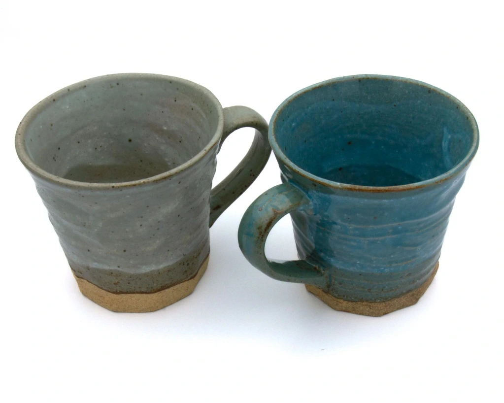 Duo de Mugs Bleu Haiyu – Artisanat en Grès.webp