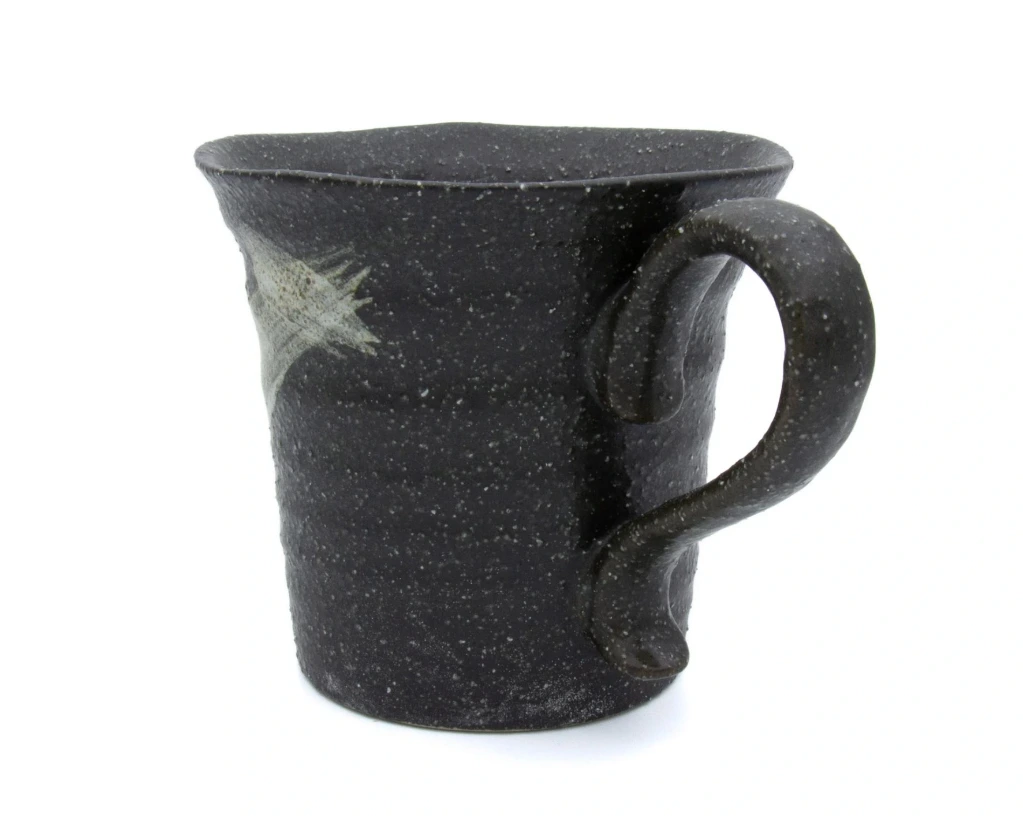 Mug en Faïence Sazanami – Noir 4.webp