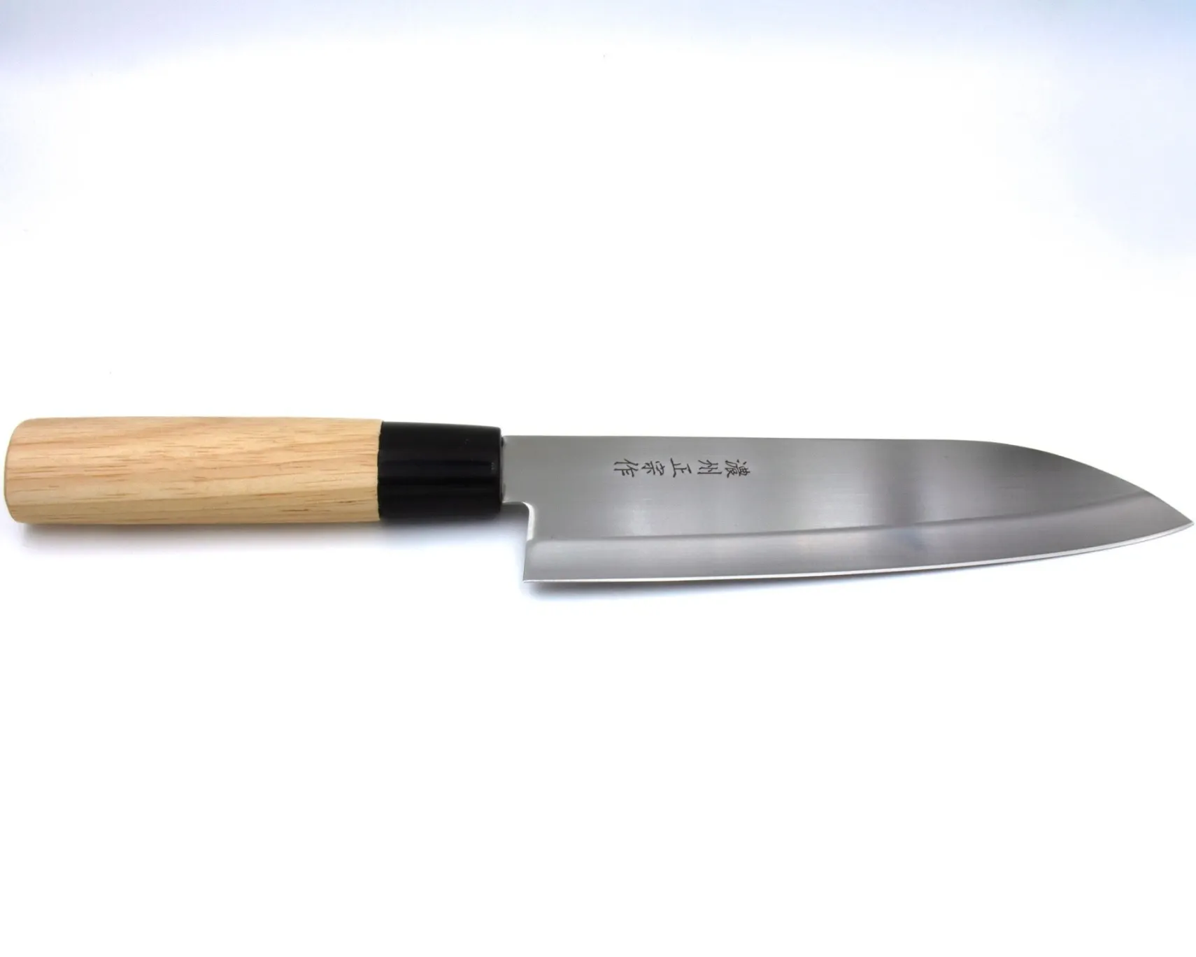 Couteau Santoku japonais de 17 cm - Acier Inox & Manche en bois d'Hinoki - Fabriqué à Seki, Japon.