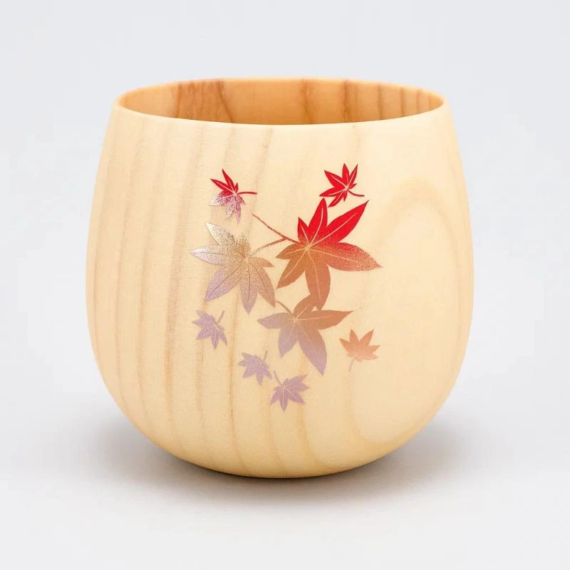 Tasse à thé japonaise en bois naturel - motif feuilles d'érable, MOMIJI